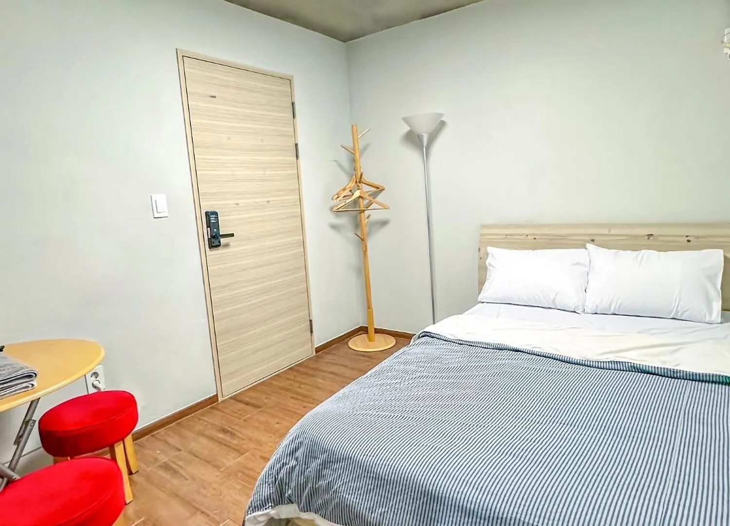 Bb Hongdae Line Hostel Seoul South Korea