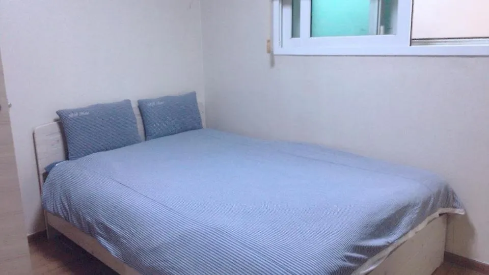Bb Hongdae Line Hostel Seoul South Korea