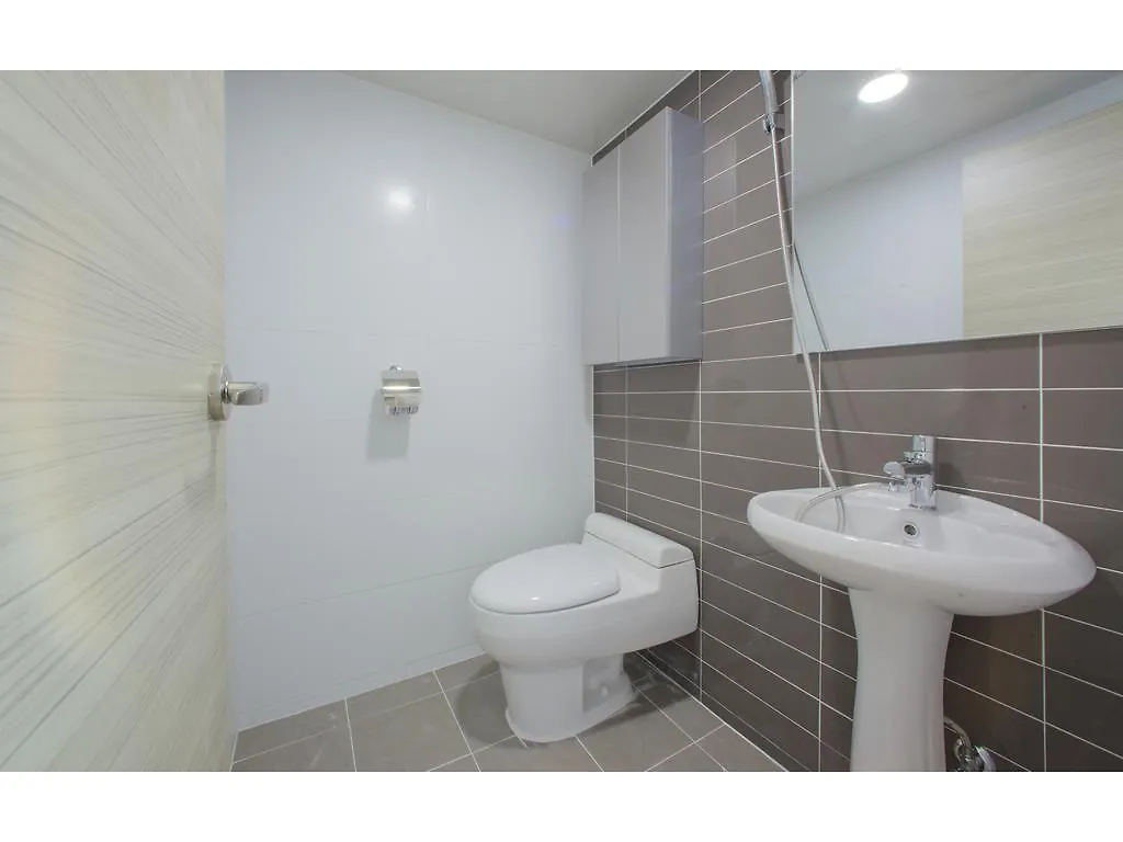 Bb Hongdae Line Hostel Seoul