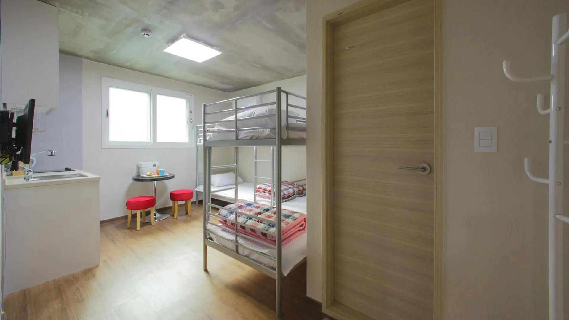 Bb Hongdae Line Hostel Seoul 0*,