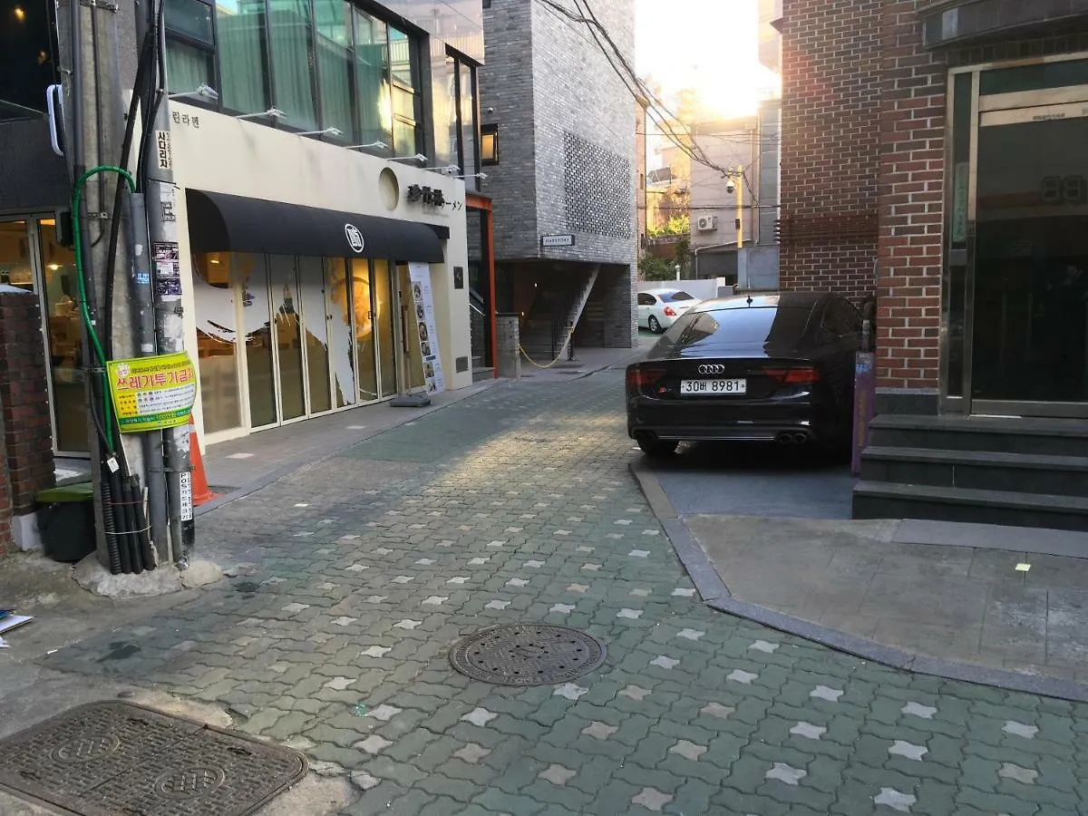 Bb Hongdae Line Hostel Seoul